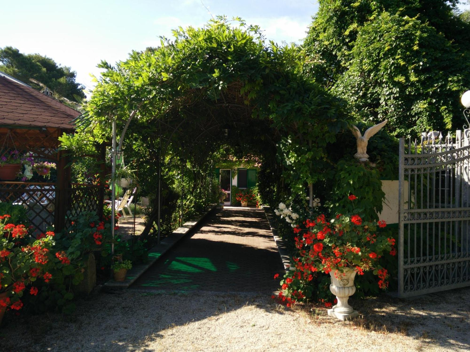Residenza Villa I Nidi 산타 카테리나 외부 사진